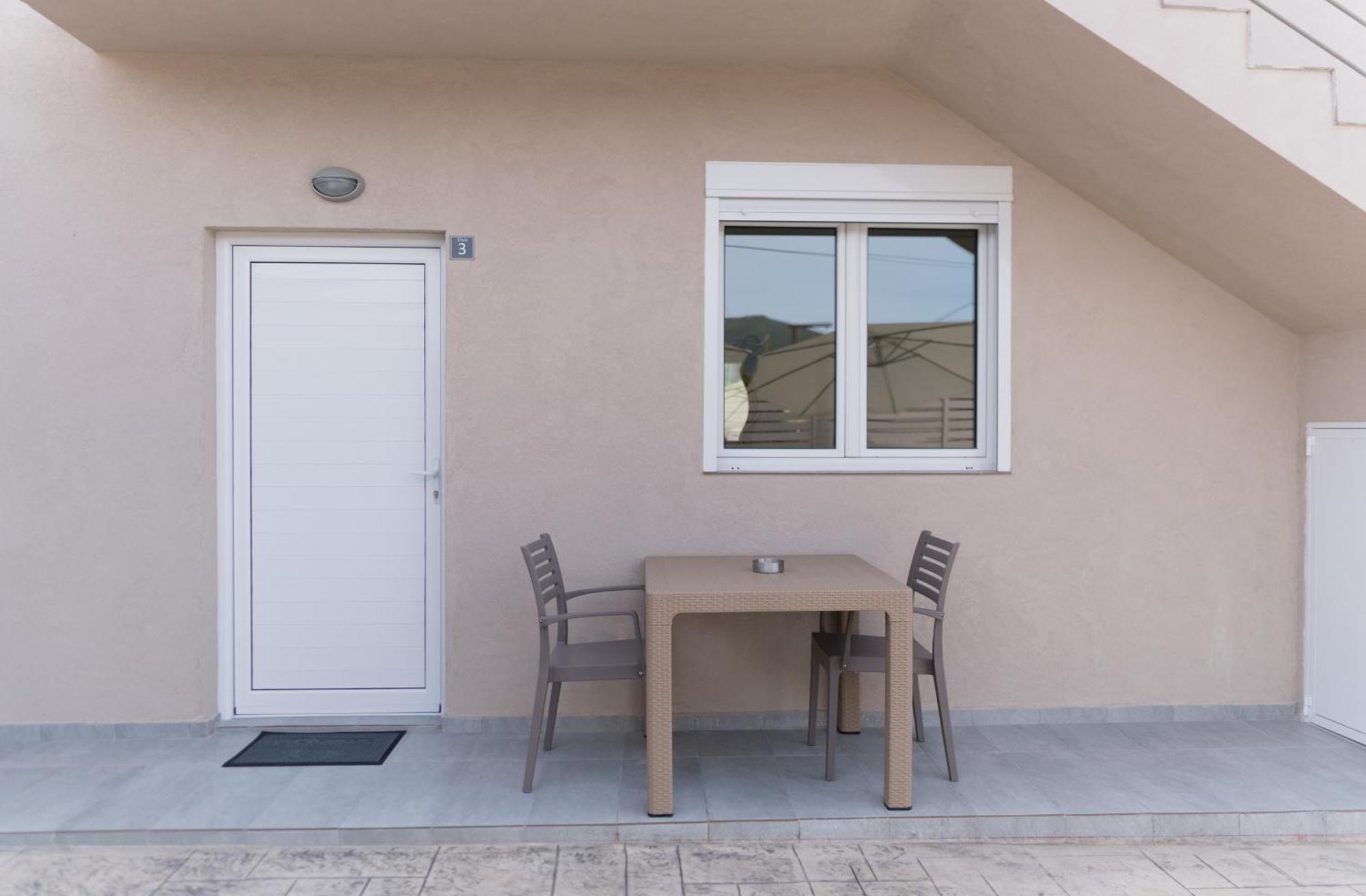 Dion Apartments Laganas Exterior photo
